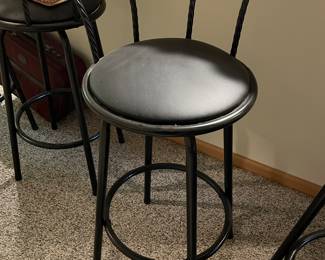 4 barstools