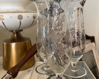 Bud vases are fun.  Cause you know sometimes you just want the one flower