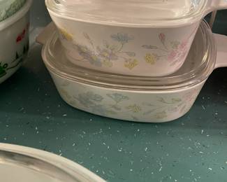 These are Pastel Bouquet - not very creative with the names- I’ve also never seen this pattern before, which led me down a rabbit hole - how many Corning Ware patterns are there and who was buying them.  Cause I’ve literally only seen the same 3 patterns over and over and over and over again.  (The answer is there’s a lot more than you think and no one was buying them cause honestly they weren’t that great)