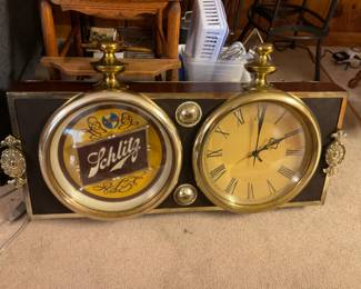 Why do all old beer advertisements have clocks on them.  Who is worried about the time when they’re drinking beer?  Was this before the “it’s 5 o’clock somewhere” era?  Did they just sit around waiting for the clock to hit 5 before ordering a beer?  Anyway.  This one is super cool and it works.