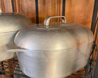 This is the smaller roaster - good for maybe a duck or maybe a chicken, but definitely not both.