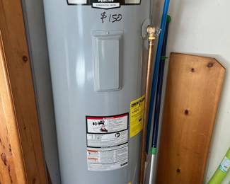 Electric hot water heater