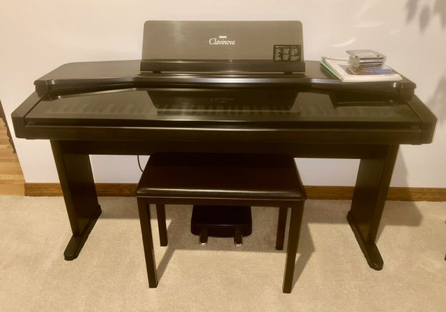 Yamaha Clavinova CVP-55 with bench