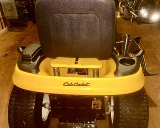 Cut Cadet LTX 1046 KW , back view