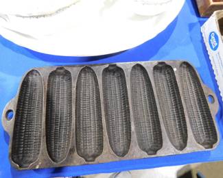 Cast Iron cornbread mold