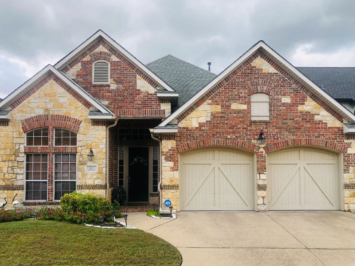 The Enclave at Thorntree OnlineOnly Sale... starts on 11/3/2023