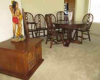 Sugar Hill Furniture Dining Table and chairs 