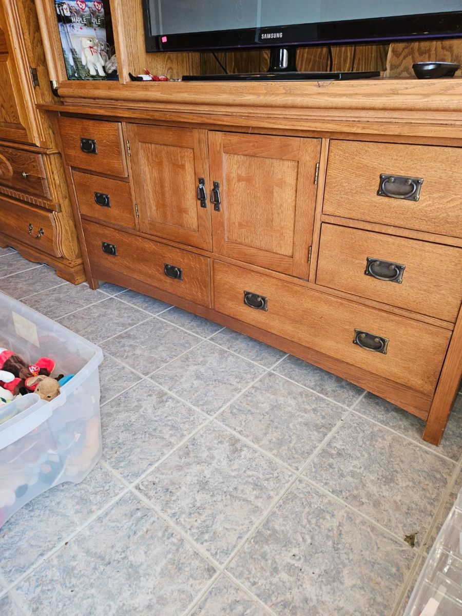 Quality Estate Sale by TLC in Utica, NY starts on 10/12/2023