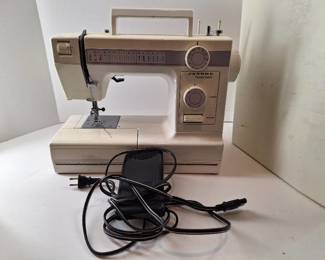 Model 4612 Travel Mate Sewing Machine