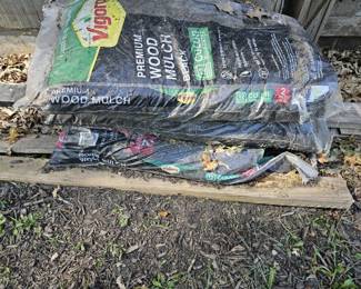 Vigoro Wood Mulch Black