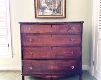 ANTIQUE 4 DRAWER DRESSER/CHEST OF DRAWERS with GLASS PULLS
