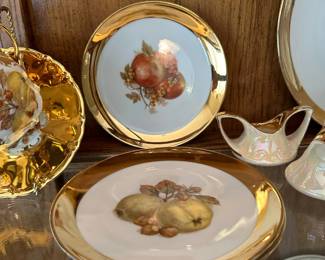 Vintage Porzellanmalerei Parbus Plates with 24KT Gold Gilt Borders