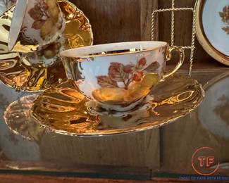 Vintage Porzellanmalerei Parbus Cups and Plates with 24KT Gold Gilt Borders