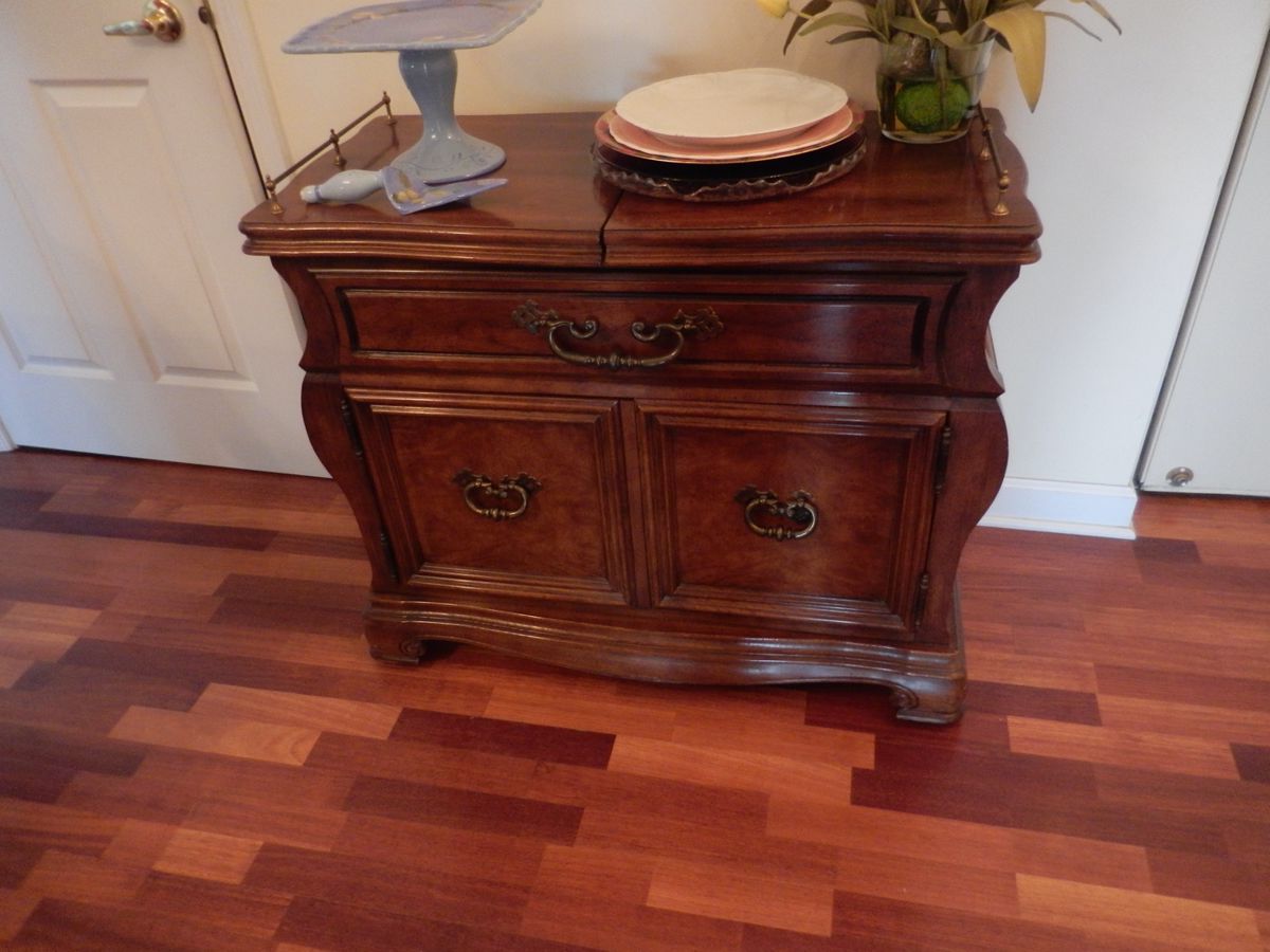 Tinley Park Estate Sale starts on 10/16/2023