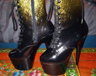 brand new "teasers" stripper boots 
