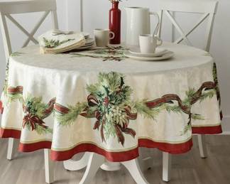 Elegant Round Christmas Tablecloth