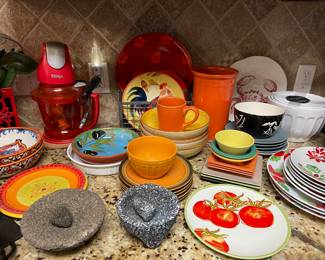 Colorful dinner plates 