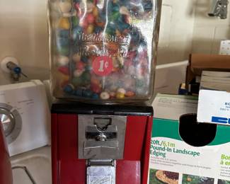 Bubble gum machine