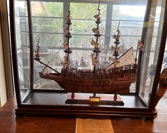 Sovereign of the sea larse model ship