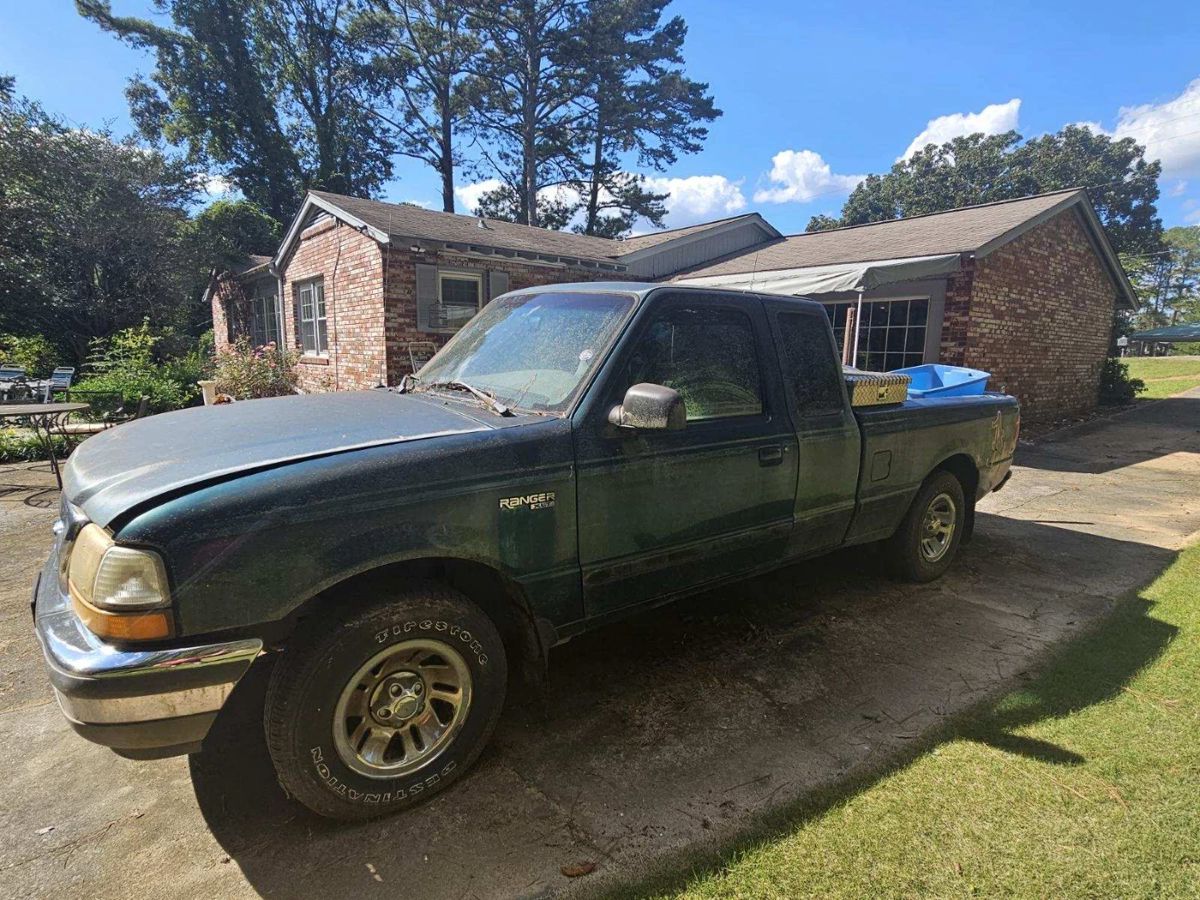 Wood Estate Sale in Heflin, AL starts on 10/5/2023