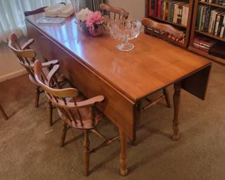 Maple Harvest Drop Leaf Table with 6 Chairs