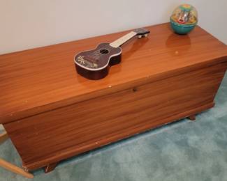 Lane Cedar Chest