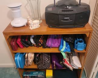 Ladies Wallets and Carry Bags 