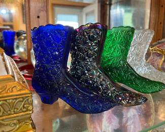 Fenton daisy and button boot