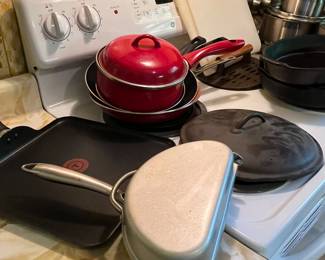 Frittata and omelet pan