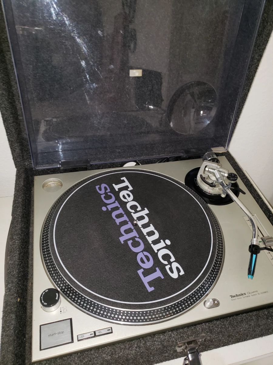 CLAREMONT SALE in Claremont, CA starts on 10/6/2023