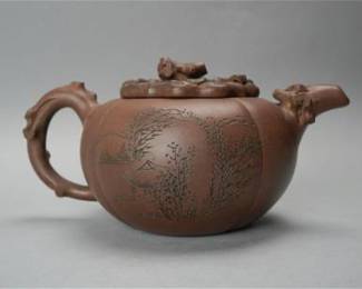 Fine Chinese Yixing Purple Zisha Clay Teapot
