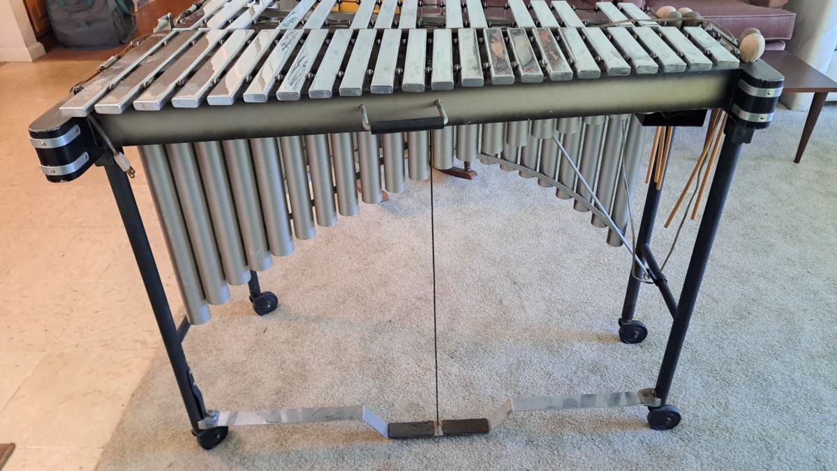 Sunnyside Estate Tag Sale in Fresno, CA starts on 10/6/2023