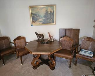 1970s Burlington House expandable game table with leaves