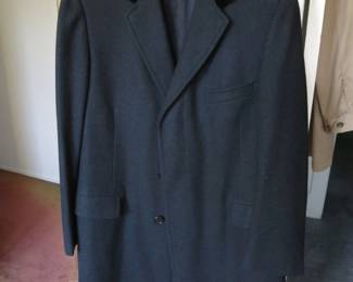 Fine Men's Dress Coat w/ Velvet Collar!  40 / 42 Reg.