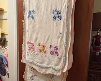 Vintage table linens