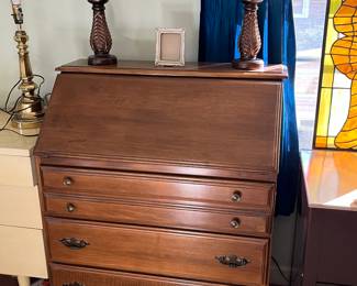 Secretary and table lamps