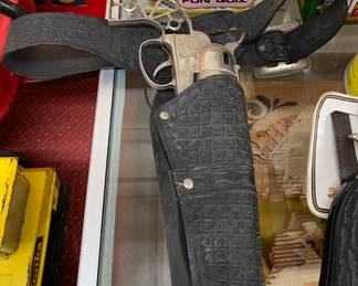 Fanner 50 Cap Pistol and Holster (No Handles)