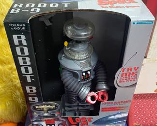 Lost in Space Robot B-9