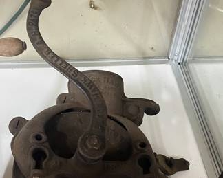 Black Hawk Corn Sheller