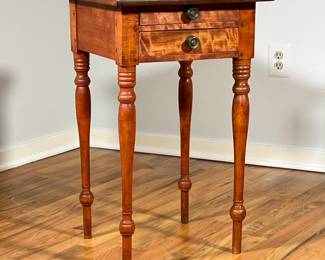 FEDERAL MIXED WOOD WORK TABLE | Flame mahogany top side table over 2 full-width drawers on ring turned tapering legs. - l. 19 x w. 17.5 x h. 28 in