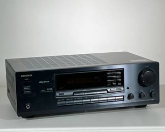 (2PC) ONKYO STEREO SYSTEM | Including a TX-8511 AV Control Receiver and a DX-C390 CD Changer