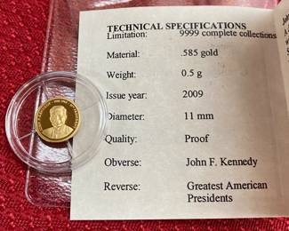 Small John F. Kennedy 10K Gold
