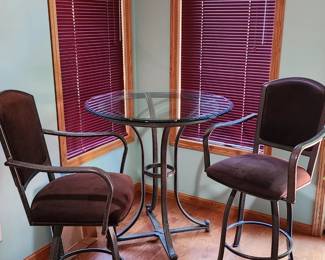 Very Nice Wrought Iron Patio Set