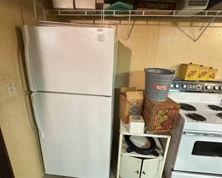 This is an EXCELLENT Whirlpool Fridge! Works Great! Super condition!  