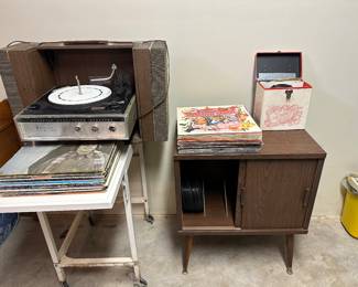 A GREAT ZENITH Portable Suitcase Style Stereo! Albums/45's and an AWESOME Record Cabinet! 