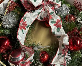 Got the key today! Initial walk through photos! MORE TO COME DAILY! Vintage Holiday! Wreath! 