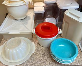 Vintage Tupperware, and OxO Air Tight Containers! 
