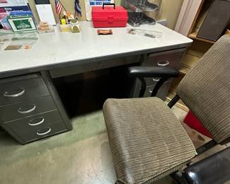 This room is packed with great usable items that will be priced to move! 