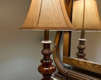 Sweet little table lamp! 