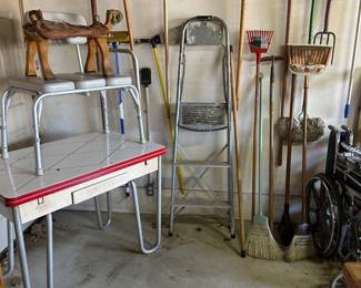 Beautiful Vintage enameled porcelain table! LOTS of garden hand tools! 